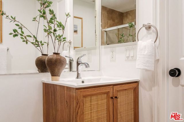 8866 Alcott Street 4, Los Angeles, CA 90035