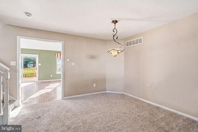 327 ALLENS LN, Mullica Hill, NJ 08062