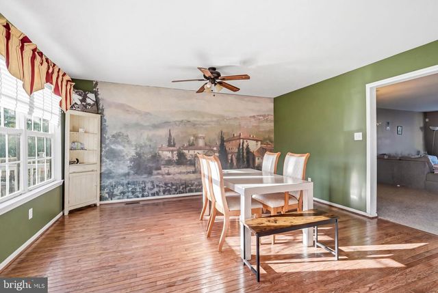 327 ALLENS LN, Mullica Hill, NJ 08062