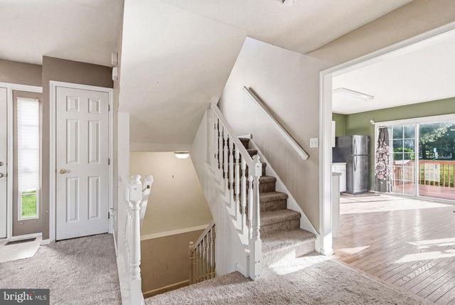 327 ALLENS LN, Mullica Hill, NJ 08062