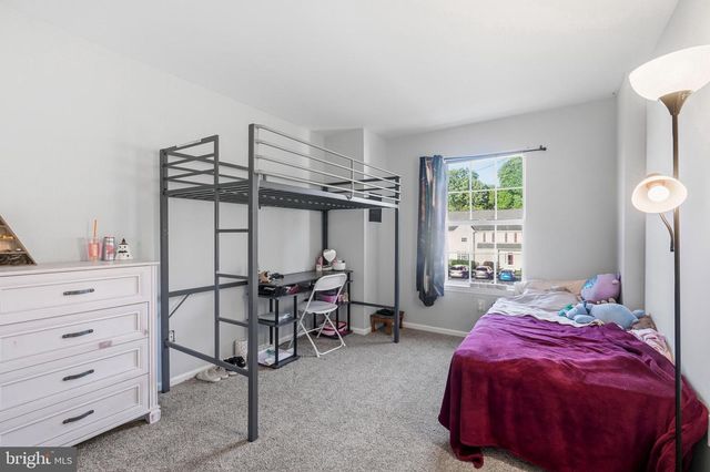 327 ALLENS LN, Mullica Hill, NJ 08062