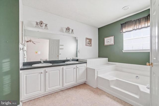 327 ALLENS LN, Mullica Hill, NJ 08062