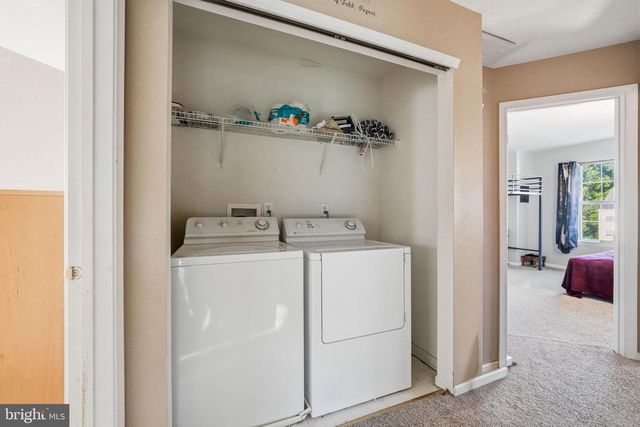 327 ALLENS LN, Mullica Hill, NJ 08062