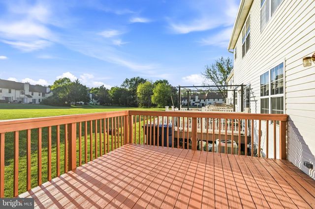 327 ALLENS LN, Mullica Hill, NJ 08062