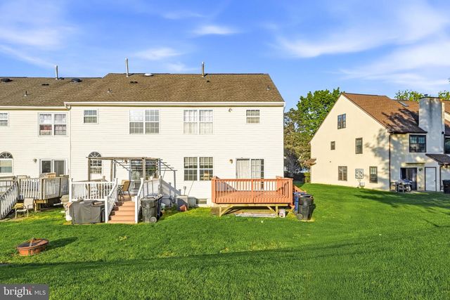 327 ALLENS LN, Mullica Hill, NJ 08062