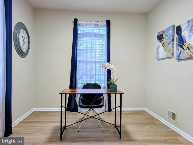 18 SCARLET OAK DR, Princeton, NJ 08540