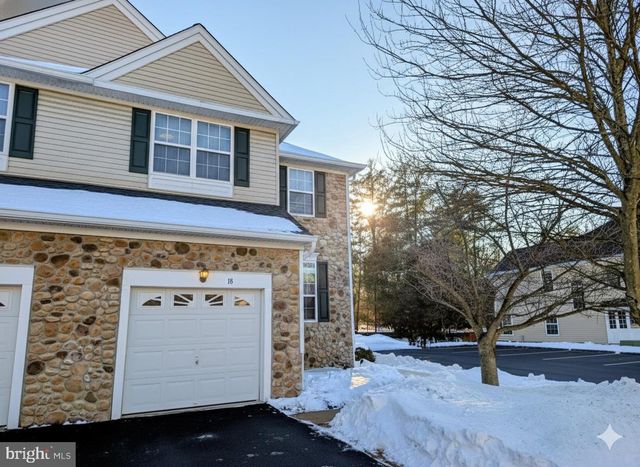 18 SCARLET OAK DR, Princeton, NJ 08540