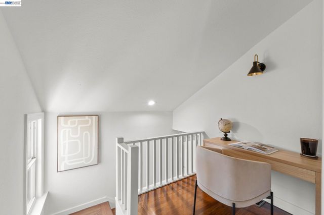 5869 Picardy Dr, Oakland, CA 94605