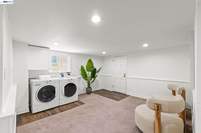 5869 Picardy Dr, Oakland, CA 94605