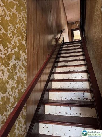 824 Wolf Avenue, Easton, PA 18042