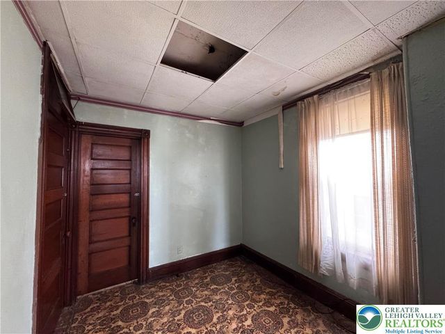 824 Wolf Avenue, Easton, PA 18042