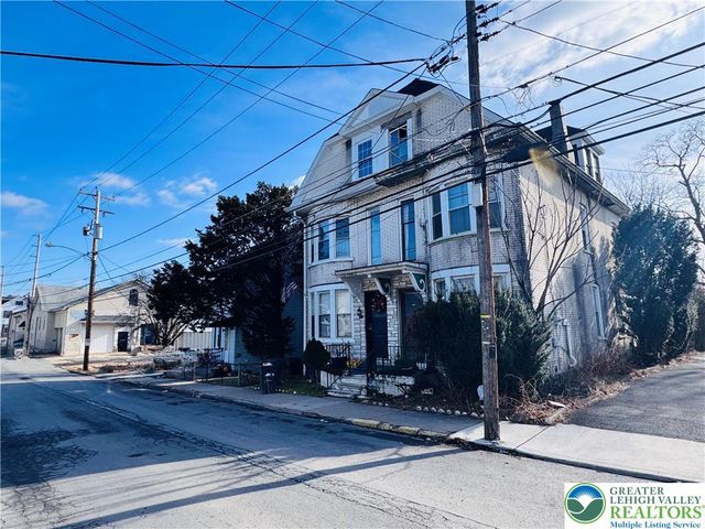 824 Wolf Avenue, Easton, PA 18042