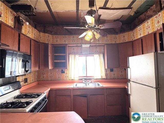 824 Wolf Avenue, Easton, PA 18042