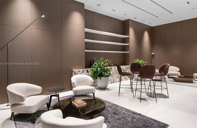 300 Biscayne Blvd Way 3909w, Miami, FL 33131