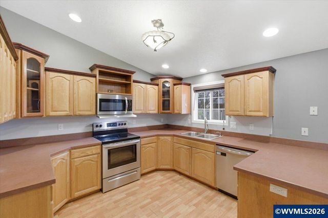 425 Timber St SE, Albany, OR 97322