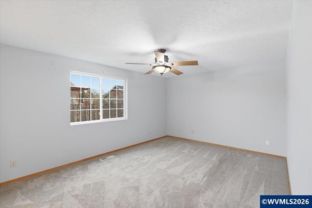 425 Timber St SE, Albany, OR 97322