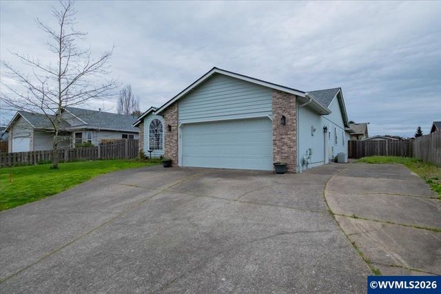 425 Timber St SE, Albany, OR 97322