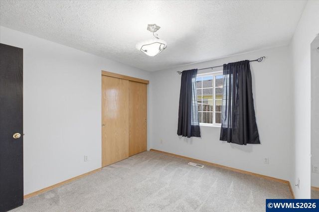 425 Timber St SE, Albany, OR 97322