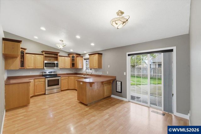 425 Timber St SE, Albany, OR 97322