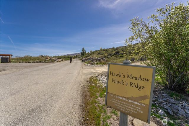 295 Hawks Ridge Road, Chelan, WA 98816