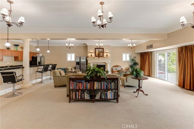 20214 Cohasset Street 16, Winnetka, CA 91306