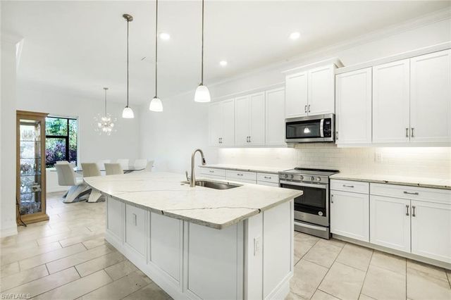 28105 Captiva Shell Loop, Bonita Springs, FL 34135