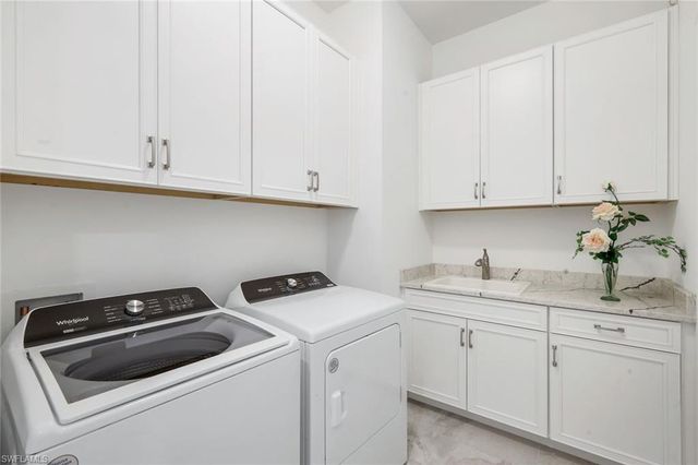 28105 Captiva Shell Loop, Bonita Springs, FL 34135