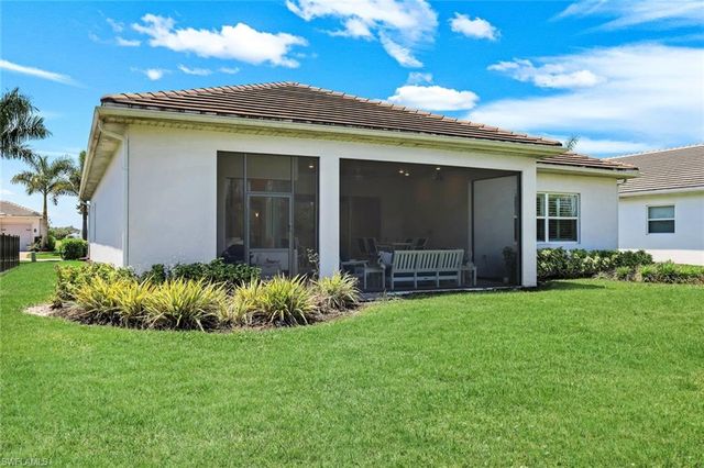 28105 Captiva Shell Loop, Bonita Springs, FL 34135