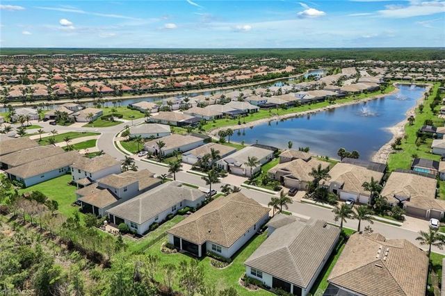 28105 Captiva Shell Loop, Bonita Springs, FL 34135