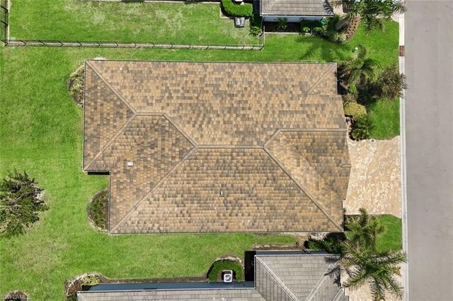 28105 Captiva Shell Loop, Bonita Springs, FL 34135