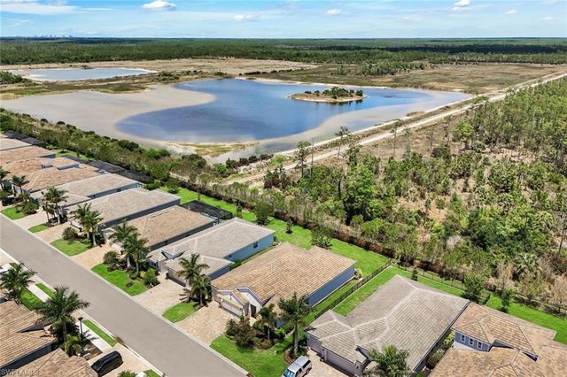 28105 Captiva Shell Loop, Bonita Springs, FL 34135