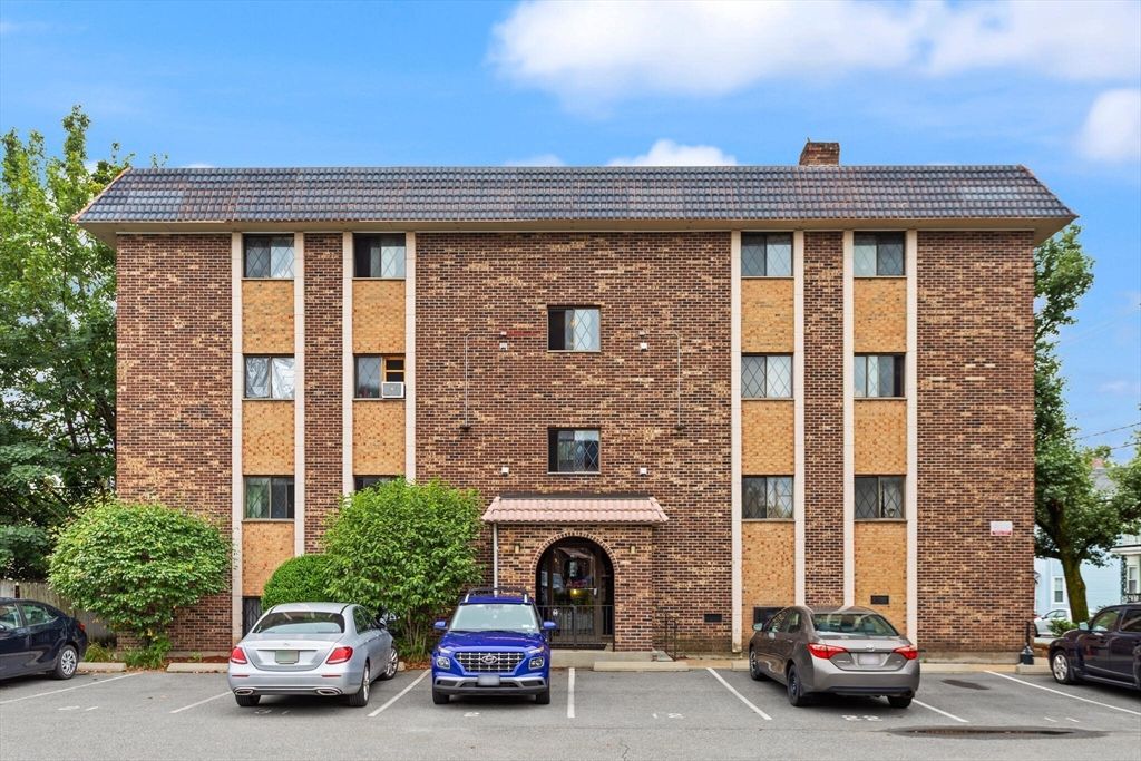301 Lowell Street 31, Somerville, MA 02145