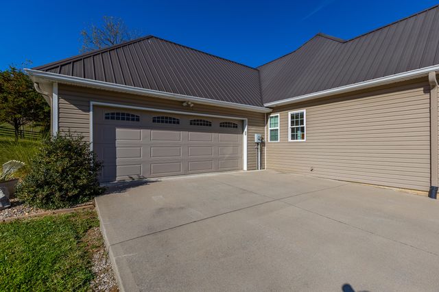 40 Rebel Yell, Somerset, KY 42503