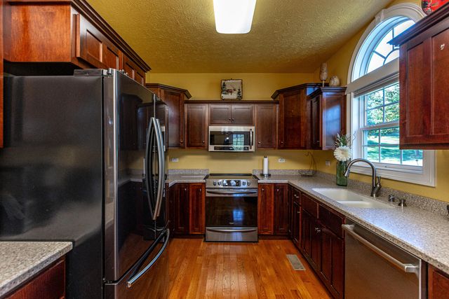 40 Rebel Yell, Somerset, KY 42503