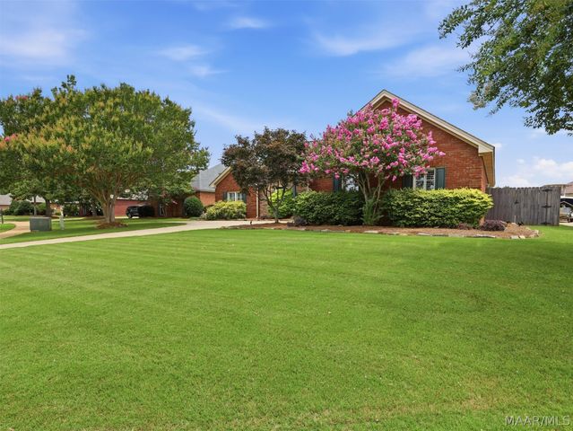 9573 Lochworth Court, Pike Road, AL 36064
