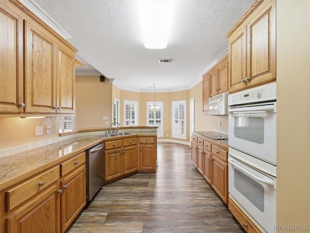 9573 Lochworth Court, Pike Road, AL 36064