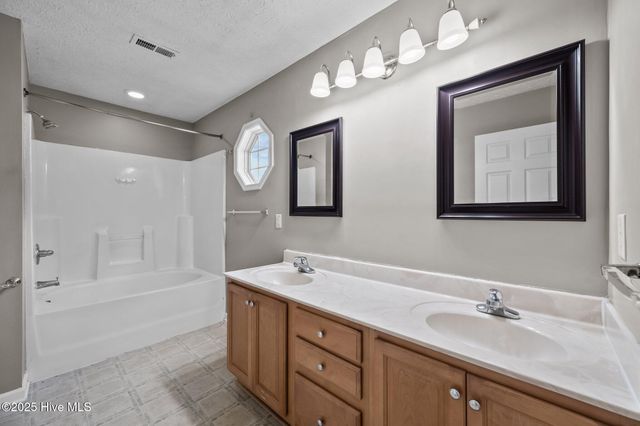 207 Jasmine Lane, Jacksonville, NC 28546