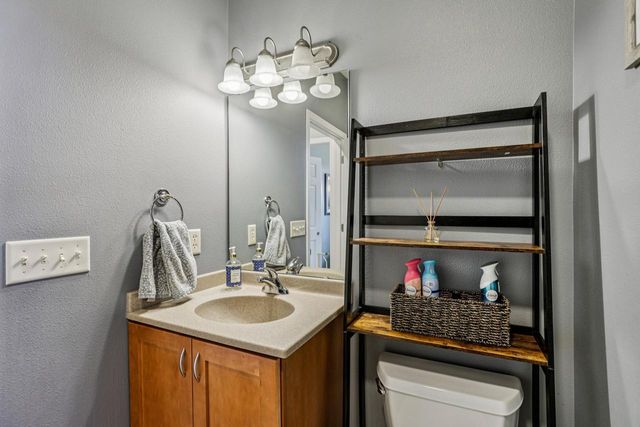 1205 Bongard Drive, Waunakee, WI 53597