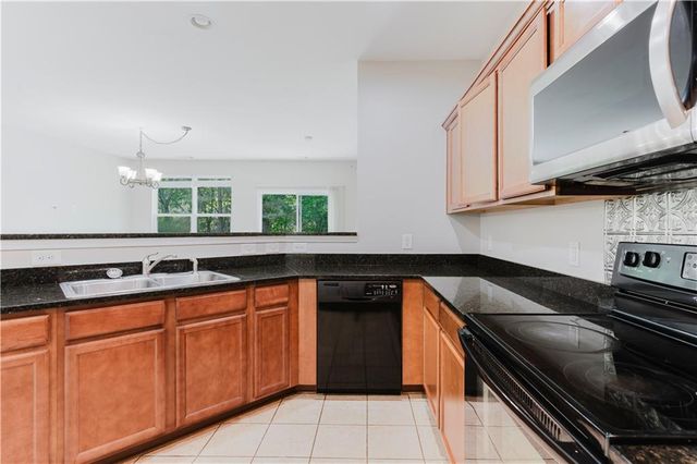 3453 Dianthus Lane, Lawrenceville, GA 30044