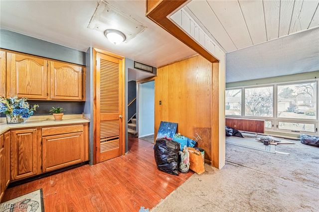 3363 Bailey Road, Cuyahoga Falls, OH 44221