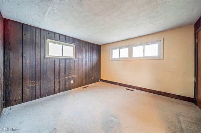 3363 Bailey Road, Cuyahoga Falls, OH 44221