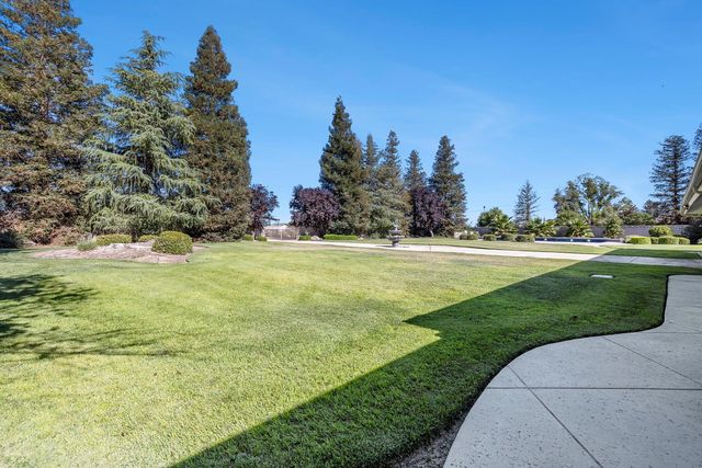 16673 La Canada Road, Madera, CA 93636