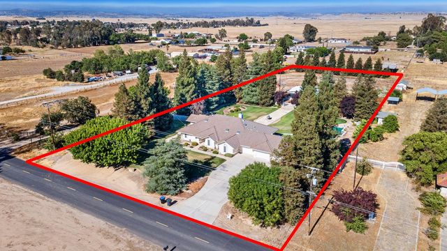 16673 La Canada Road, Madera, CA 93636