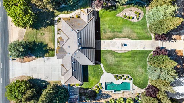 16673 La Canada Road, Madera, CA 93636
