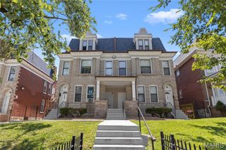 5300 Maple Avenue, St Louis, MO 63112