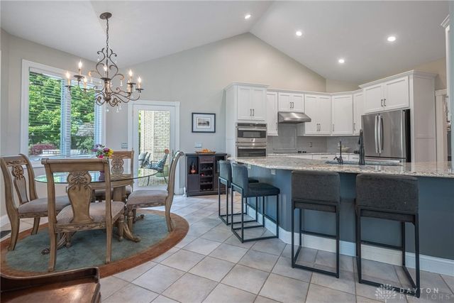 2811 River Edge Circle, Sugarcreek Twp, OH 45370