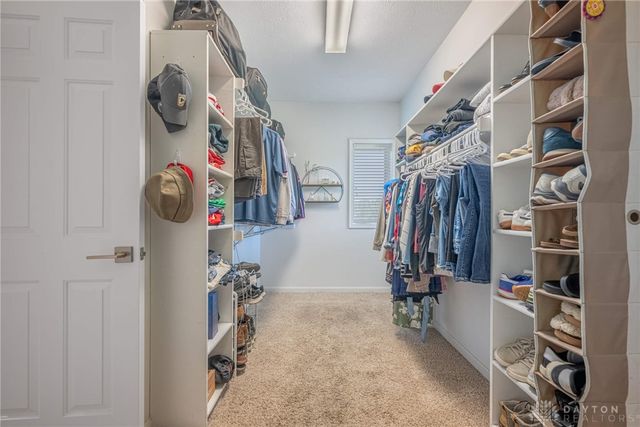 2811 River Edge Circle, Sugarcreek Twp, OH 45370