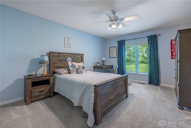 2811 River Edge Circle, Sugarcreek Twp, OH 45370