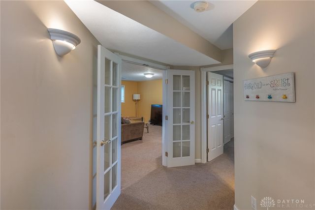 2811 River Edge Circle, Sugarcreek Twp, OH 45370