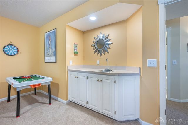 2811 River Edge Circle, Sugarcreek Twp, OH 45370